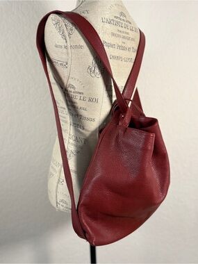 Made In Italy Vera Pelle Burgundy Leather Drawstring Shoulder Bag